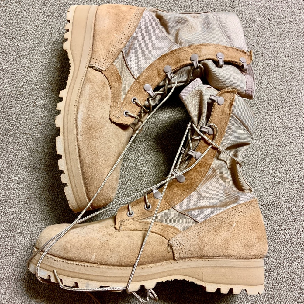Belleville Army Combat Boots Tan Hot Weather 9.5 NWT